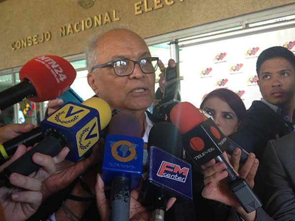 Vicente Bello denunció irregularidades en el Registro Electoral