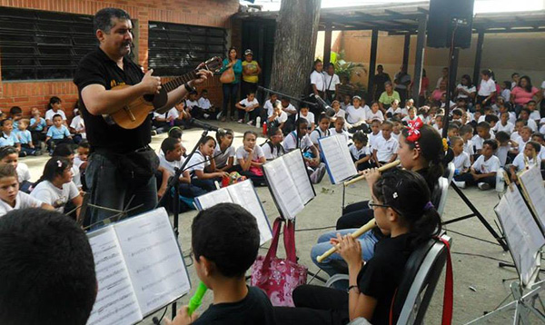 En la Fundación Quenanías no solo enseñan música