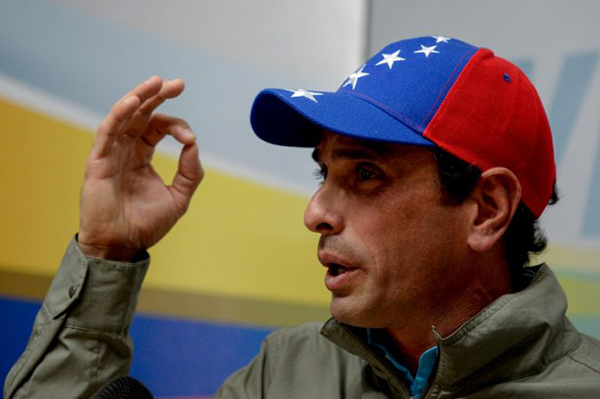 Capriles pide a la oposición un debate para sacar a Venezuela de la crisis