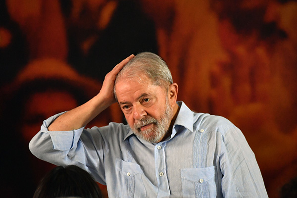 Lula debe entrar hoy a la cárcel