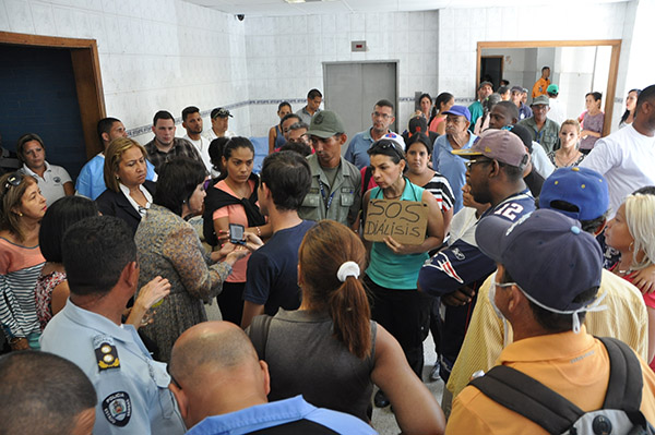 Más de ocho horas se paralizó servicio  de hemodiálisis del Seguro Social