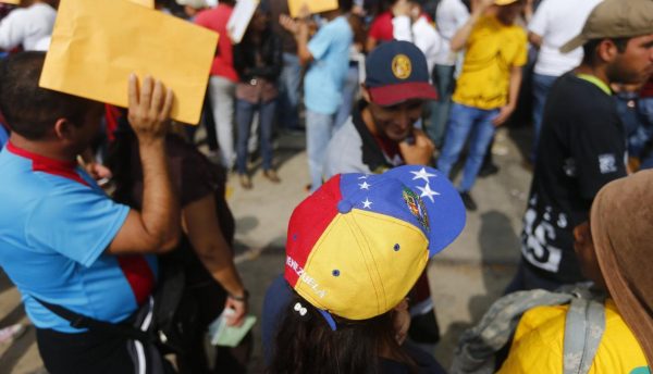Perú también exigirá  pasaporte a venezolanos