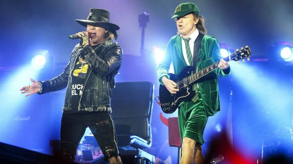 AC/DC regresa en 2020