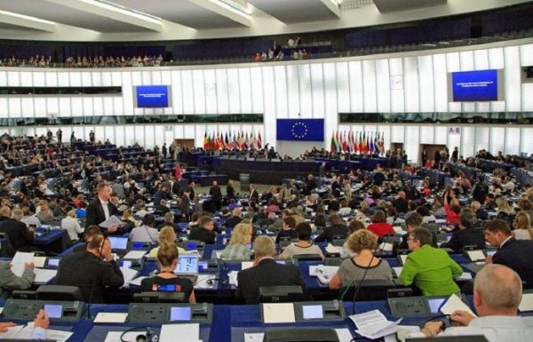 Parlamento Europeo debatirá  presencia de Delcy en España