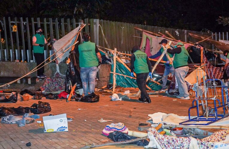 Venezolanos que dormían en un parque de Bucaramanga fueron trasladados a Cúcuta