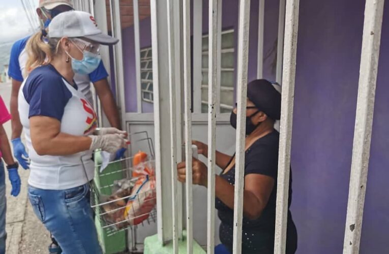Somos Venezuela entrega 2.939 combos de proteinas en Carayaca