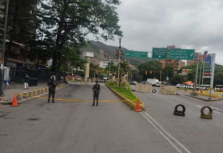 Instalan 430 barreras de contención en la Gran Caracas