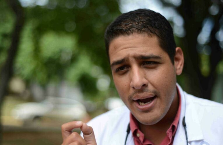 Olivares confirma la muerte del médico Luis Azuaje por coronavirus