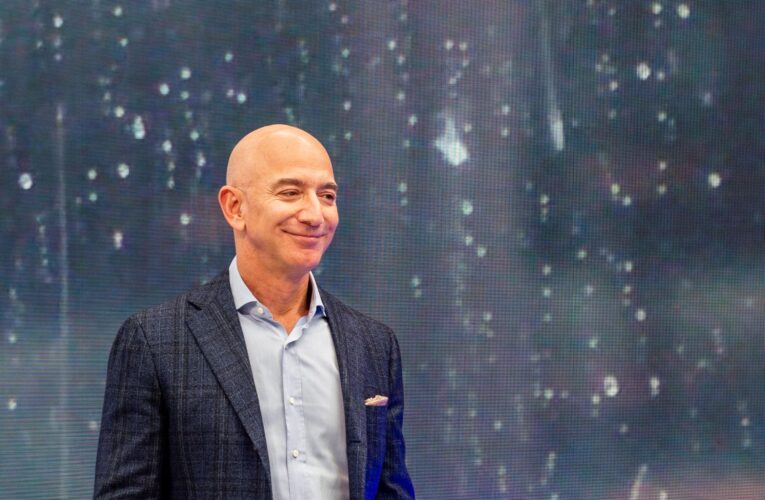 Jeff Bezos ganó 13.000 millones de dólares este lunes