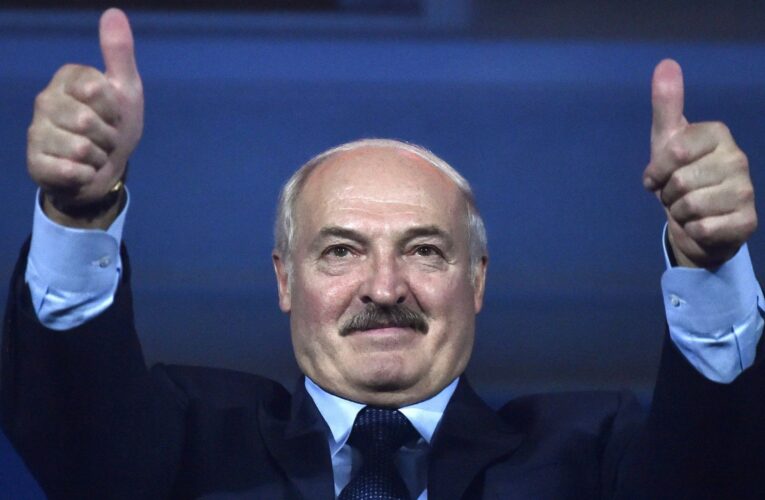 Lukashenko es reelegido en Bielorrusia con 80% de los votos