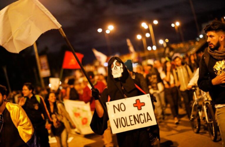 Protestan contra las masacres en Colombia