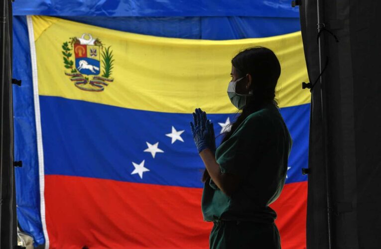 Al menos 100 trabajadores de la salud han muerto por Covid en Venezuela