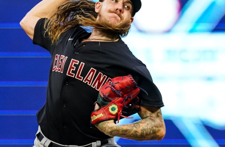 San Diego se arma con Mike Clevinger