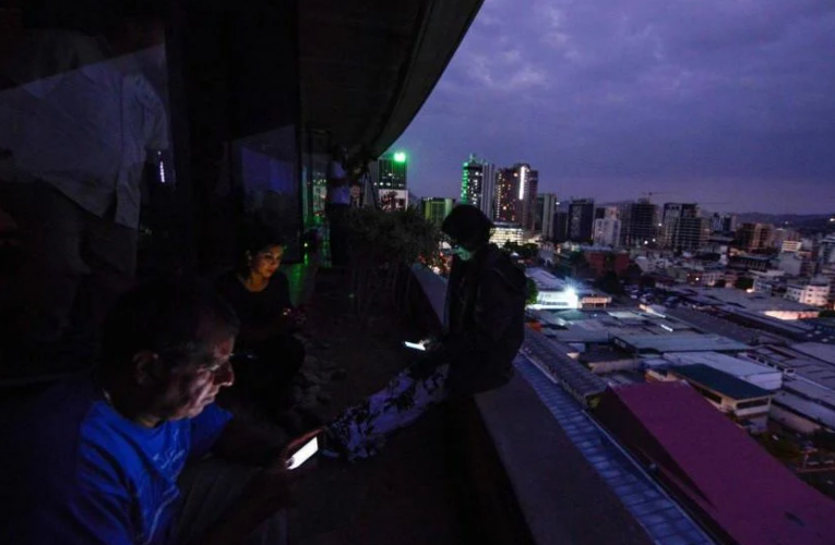 Bajón de luz afectó la Gran Caracas y otros estados