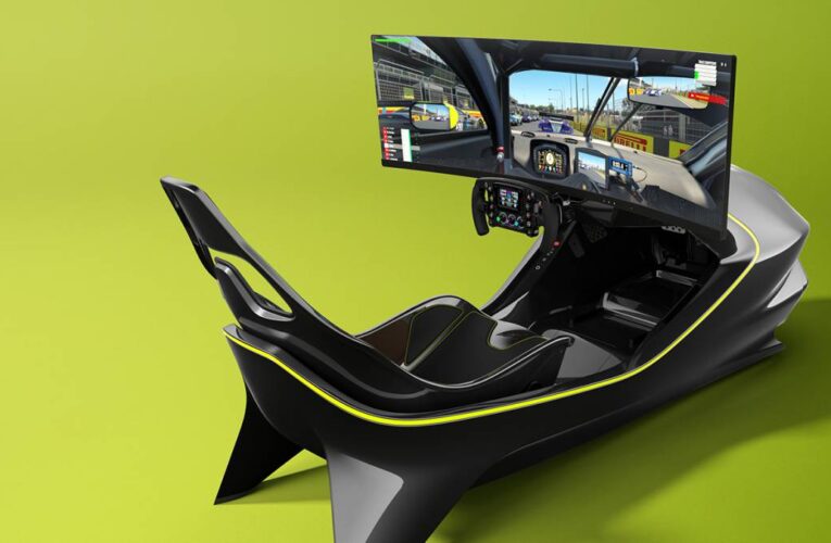 Aston Martin lanza simulador de carreras