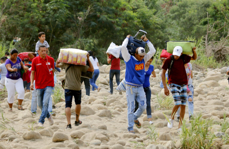 Venezolanos regresan a Colombia tras fin de la cuarentena