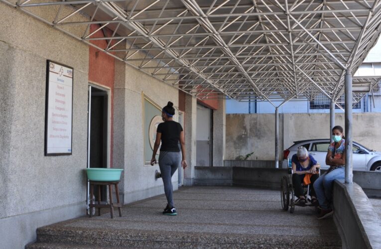 Solo emergencia y pacientes Covid atienden en el CDI de El Mosquero
