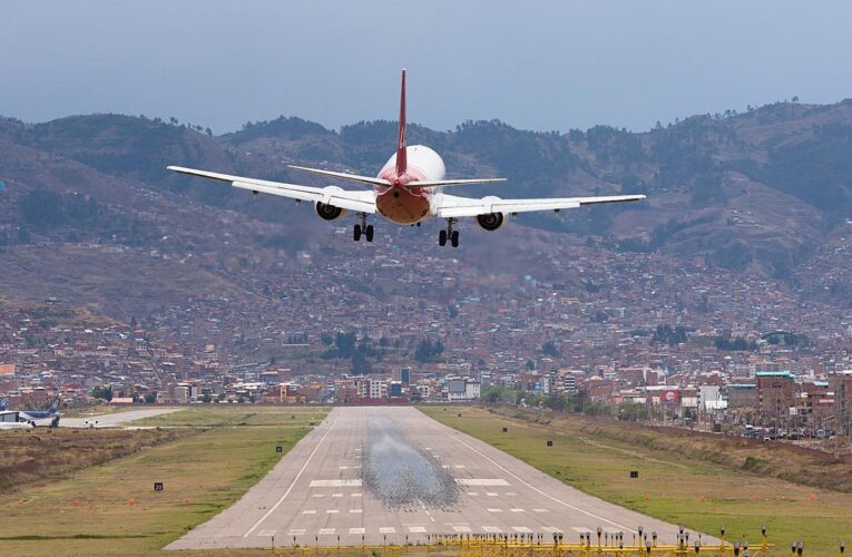 Perú abrirá sus fronteras aéreas el 1 de octubre