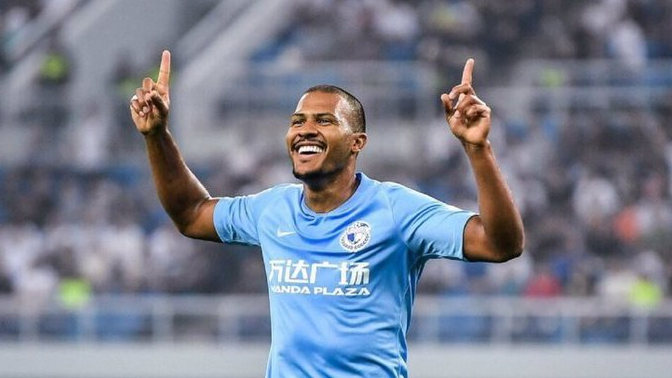 Salomón Rondón llegó a los siete goles en la Superliga china