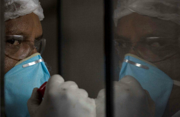 Colegio de Enfermeras: Solo en Caracas tenemos 300 trabajadores contagiados
