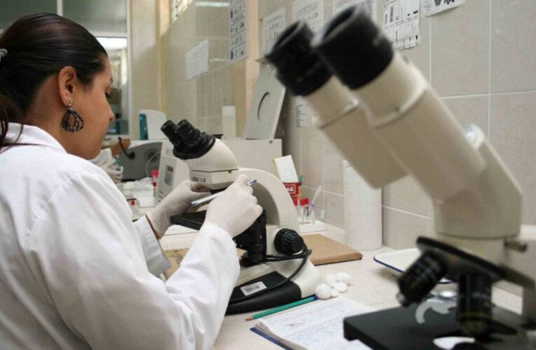Bioanalistas proponen abrir cuatro laboratorios más para diagnosticar Covid