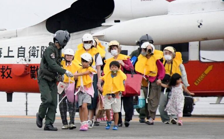 Más de 2 millones de evacuados en Japón por tifón Haishen