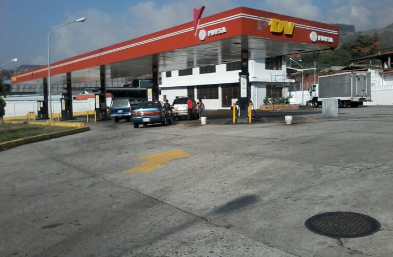 Solo sectores prioritarios podrán surtir combustible en Mérida