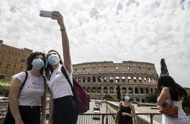 Italia suma 1.326 nuevos contagios