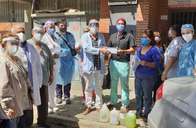 Médicos Unidos de Venezuela entregó material de bioseguridad en Catia la Mar