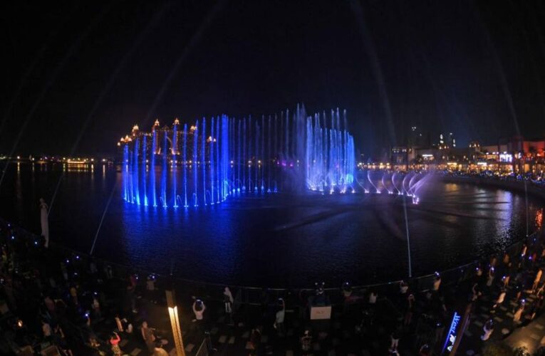 Dubai inaugura la fuente más grande del mundo
