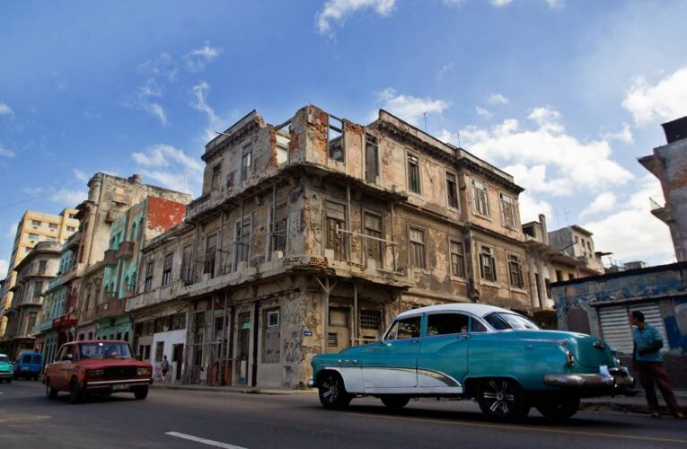 Se derrumban los edificios en Cuba