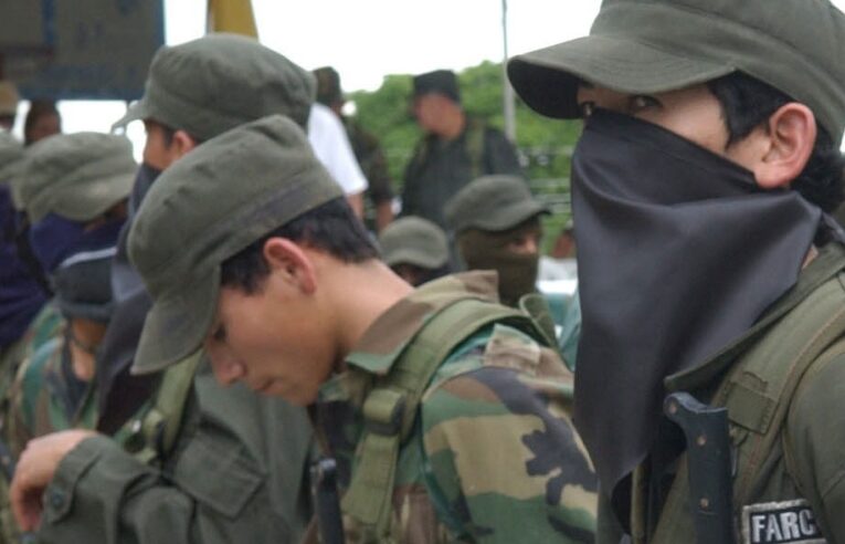 FARC reconoce reclutamiento forzado de menores