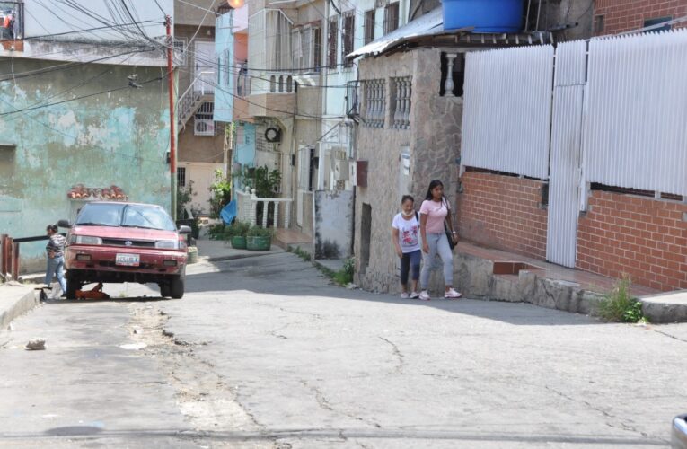 Más de un año sin agua en Los Hornitos de Pariata