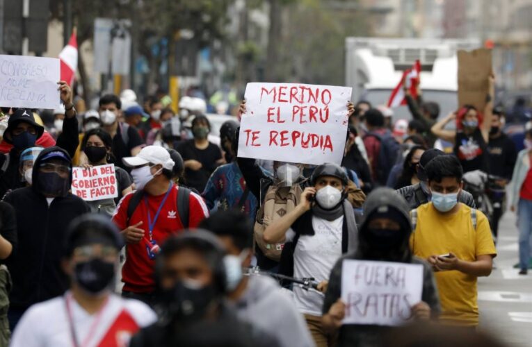Lima: 27 detenidos en protestas contra investidura de Merino