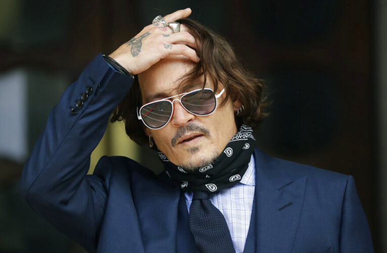 Johnny Depp deja Animales Fantásticos