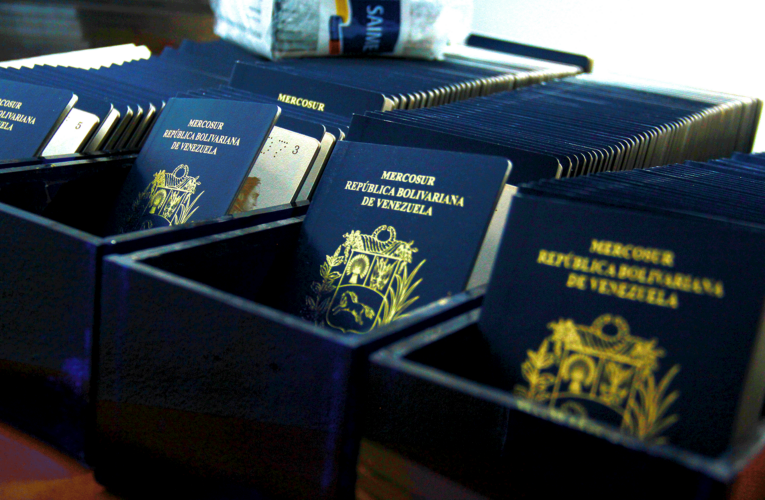 Saime reanudará impresión de pasaportes y prórrogas