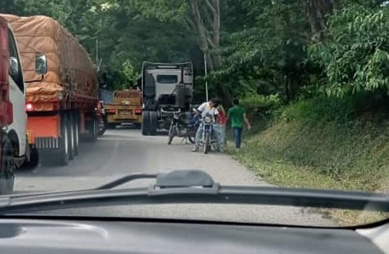 Saquean camión de alimentos Polar en Miranda