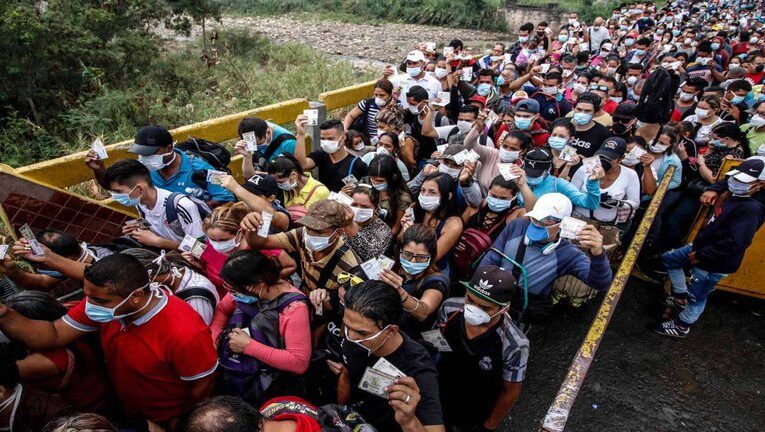 Registro masivo de venezolanos enciende las alarmas en Colombia