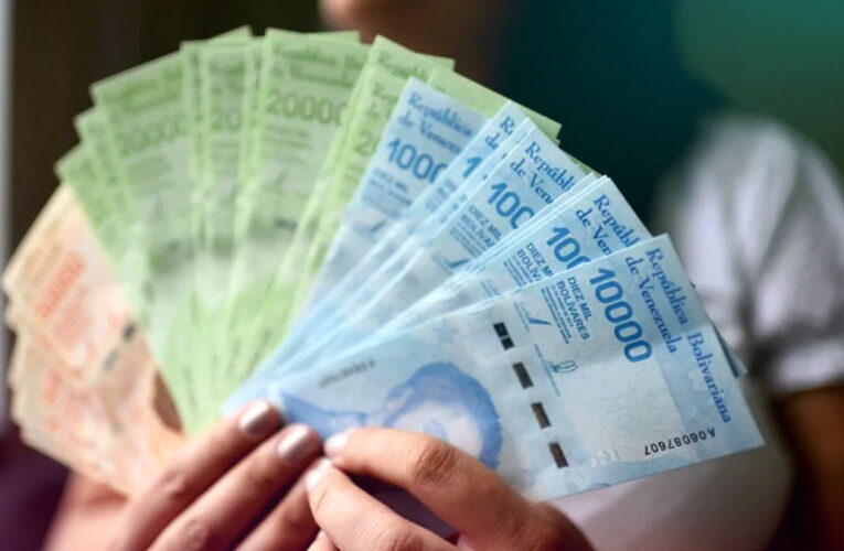 El bolívar se devaluó casi 15% frente al dólar en una semana