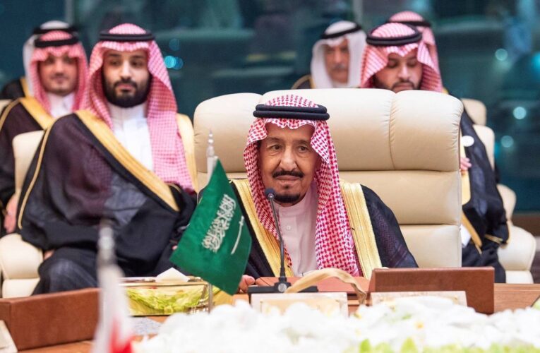 Rey de Arabia Saudita insta al mundo a frenar a Irán