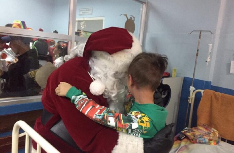 Niños hospitalizados recibirán obsequios navideños