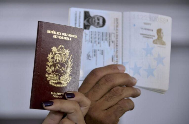 Venezolanos con 2 prórrogas podrán optar por un pasaporte nuevo de 10 años