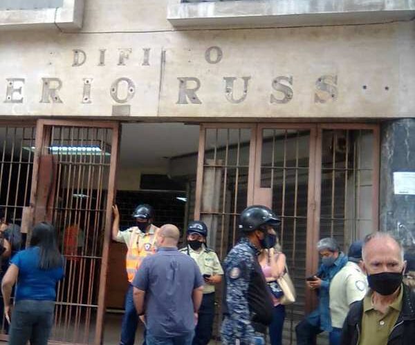 Frustran invasión de edificio frente al Teatro Municipal de Caracas
