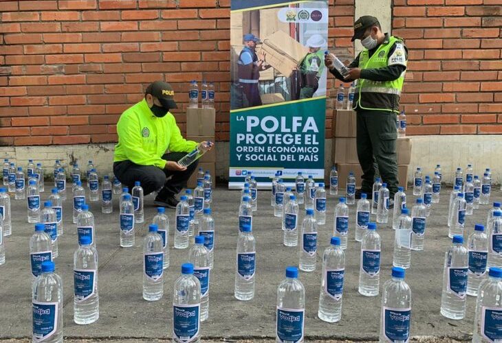Incautan en Colombia 600 botellas de vodka venezolana