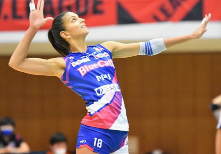 Roslandy Acosta debutó en el voleibol japonés