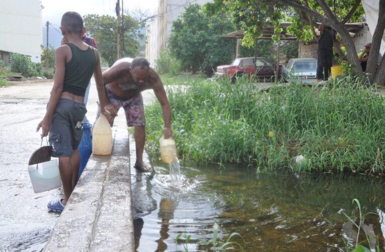 Guaireños exigen agua potable
