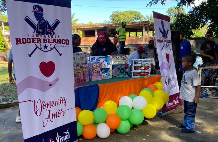 FRB llevó juguetes y refrigerios a niños de Caruao