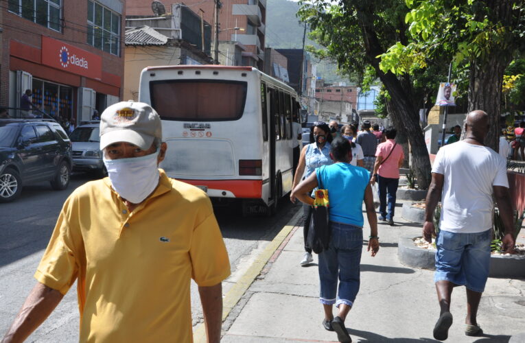 Julio Castro: Se hacen esfuerzos por traer vacunas del covid a Venezuela