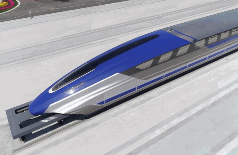 China avanza en ciencia y tecnología en un tren a 600 kilómetros por hora