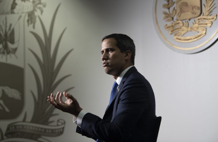 Rodríguez llama a investigar a Guaidó y diputados opositores